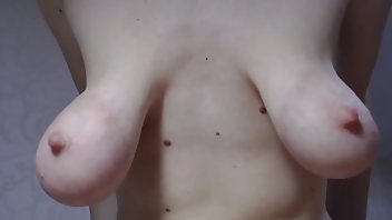 Saggy Tits Small Tits 